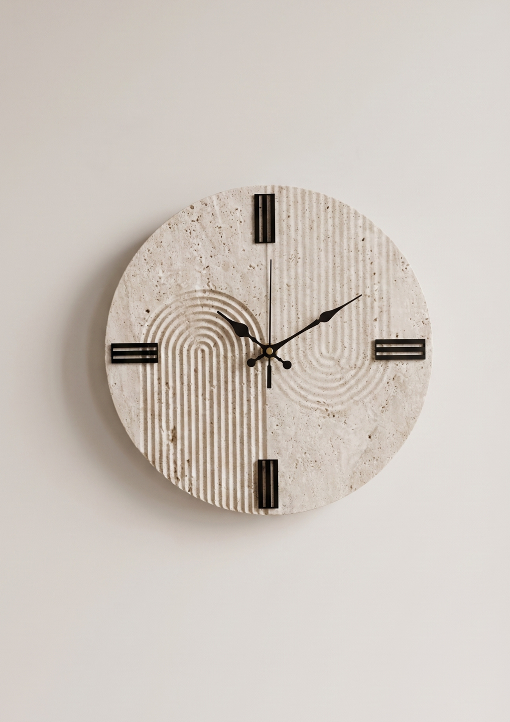 Natural Travertine Marble Wall Clock – Hand-Carved Zen Arch Design